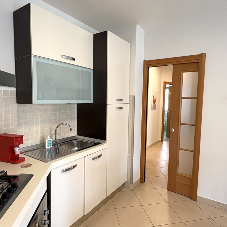 Cucina + corridoio